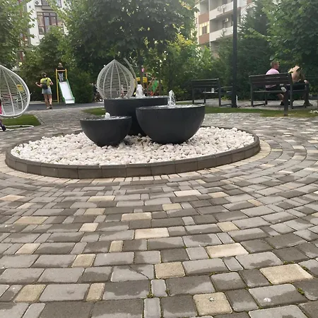 아파트 дві зупинки до моря бочарова 60