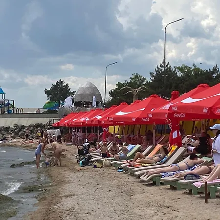 дві зупинки до моря бочарова 60 아파트