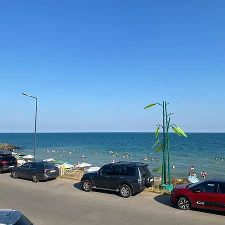 дві зупинки до моря бочарова 60 아파트 *